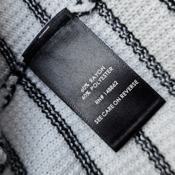 TORRID White Black Stripe Open Front Cardigan Sweater sz 3X Women's Plus - Picture 9 of 9